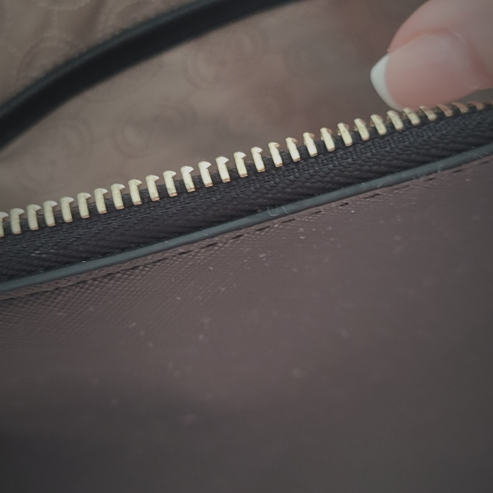 Michael Kors Black Crossbody Bag with Gold Heart Accents - Picture 8 of 10